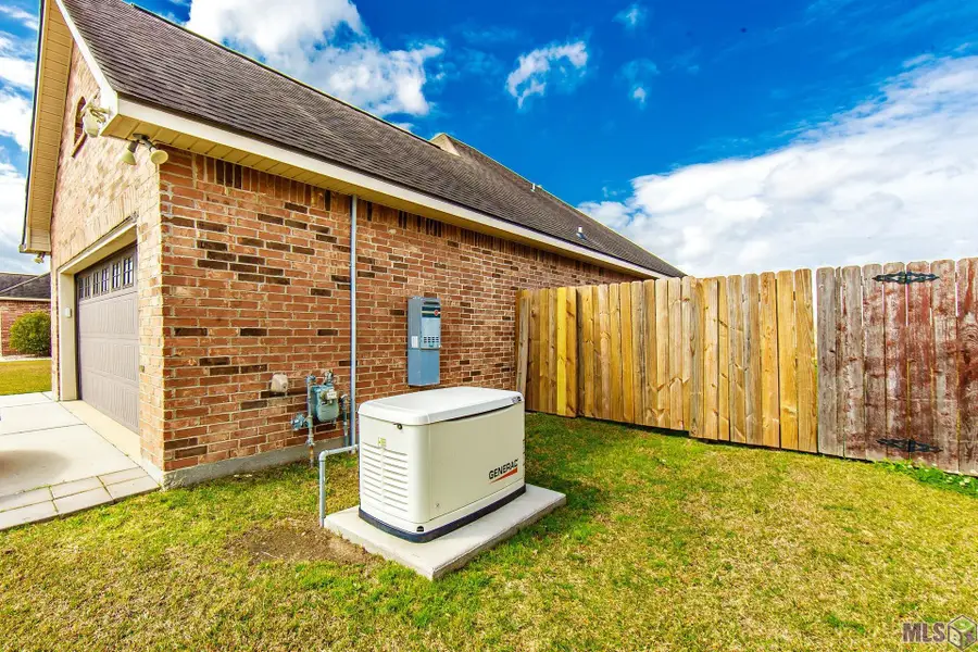 173 Laverne Dr, Thibodaux, LA 70301 - #2