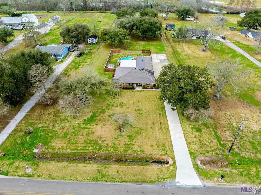 1022 Bayou Blue Bypass Rd, Thibodaux, LA 70301 - #3