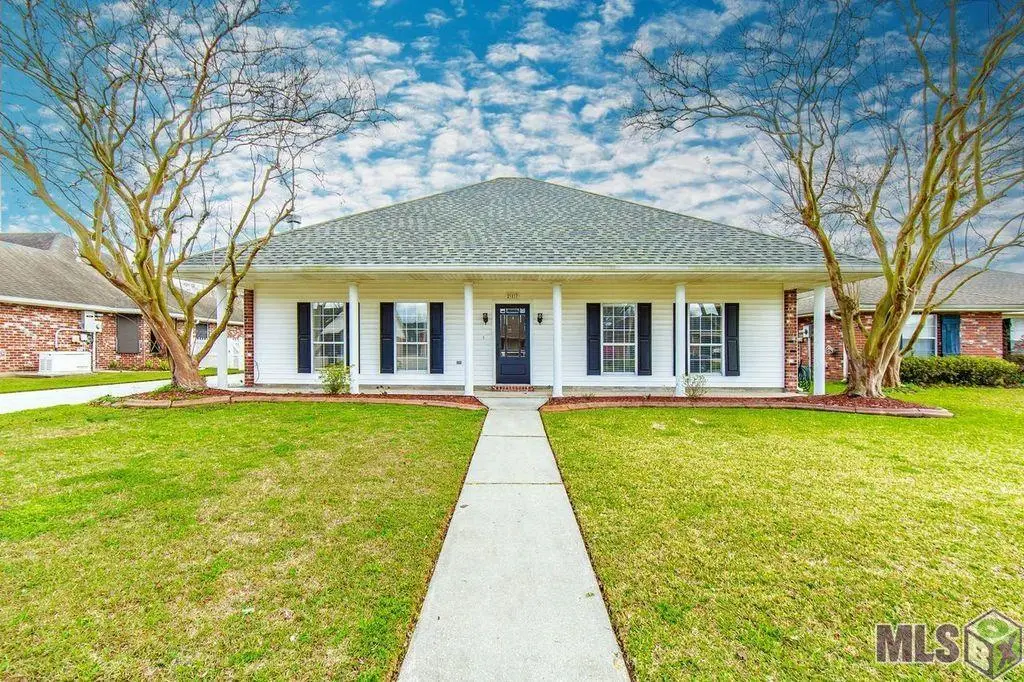 217 Windward Dr, Houma, LA 70360 - #1