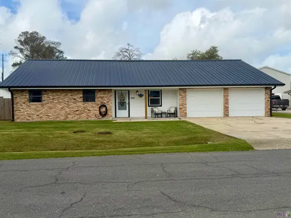 225 Guidry St, Bourg, LA 70343