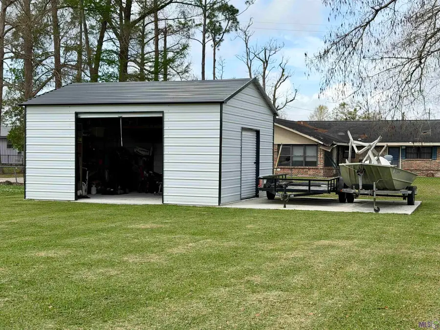 225 Guidry St, Bourg, LA 70343 - #3