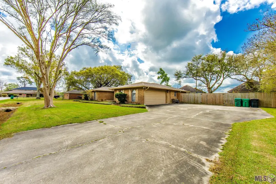 202 South Hidalgo Lane, Thibodaux, LA 70301 - #2