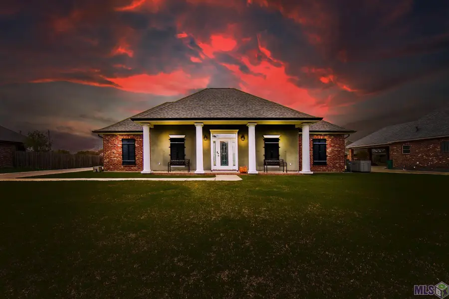 308 Meadow View Court, Thibodaux, LA 70301 - #2