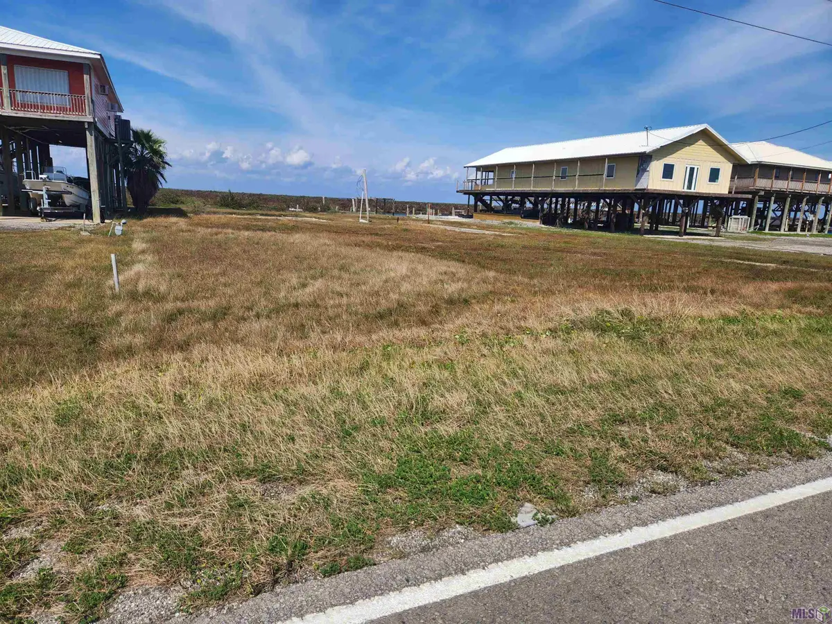 397 Highway 1, Grand Isle, LA 70358 - #1