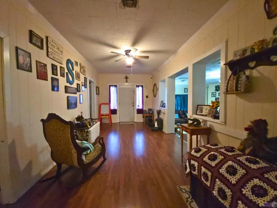 105 E Smith St, Galliano, LA 70354 - #3