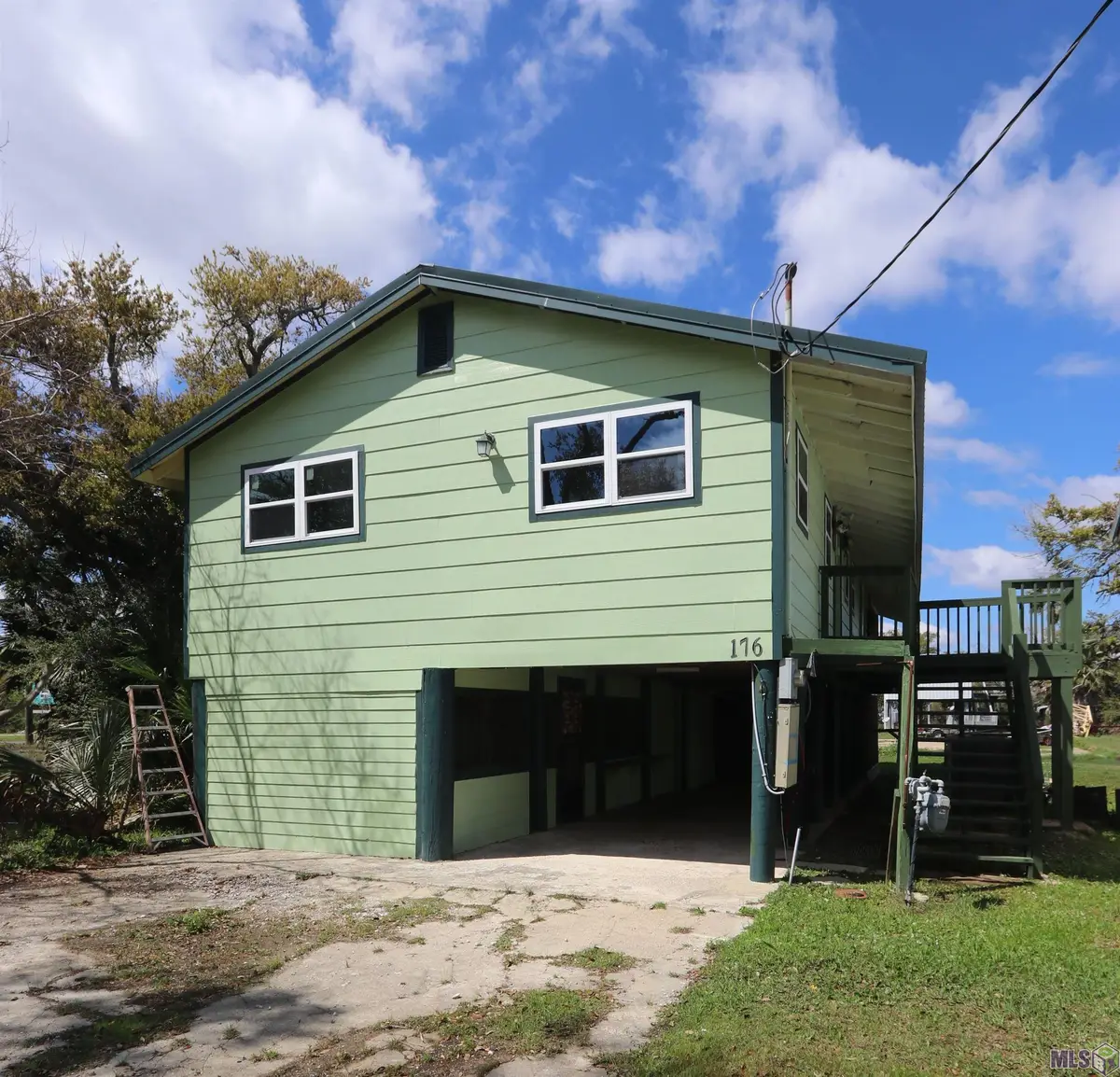 176 Holly Grove Dr, Grand Isle, LA 70358 - #1