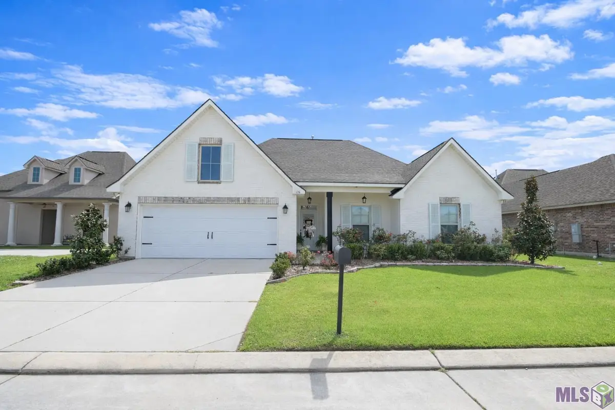 126 Kings Wood Avenue, Thibodaux, LA 70301 - #1