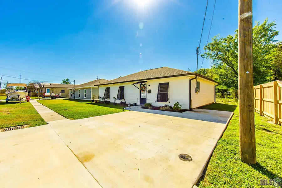 218 Lafaye Avenue, Thibodaux, LA 70301 - #2