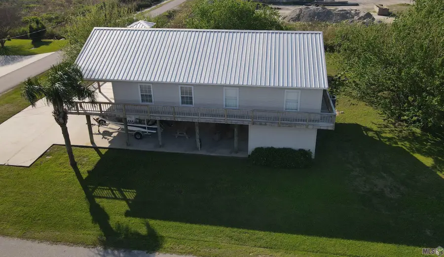 213 Birch Ln, Grand Isle, LA 70358 - #3