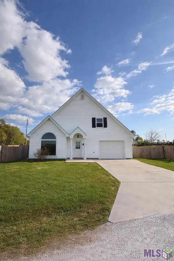 135 Sleepy Hollow Court, Schriever, LA 70395