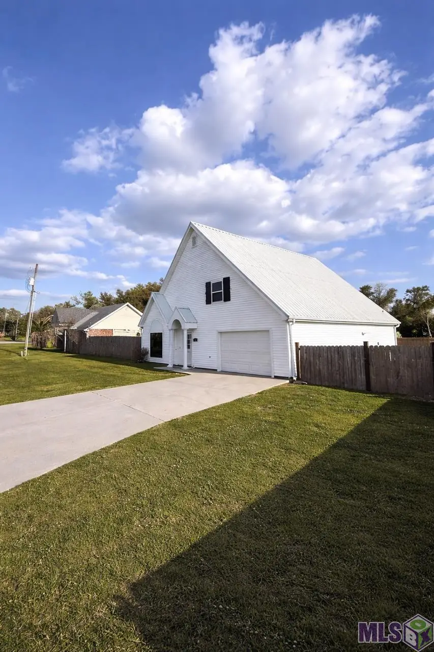 135 Sleepy Hollow Court, Schriever, LA 70395 - #2