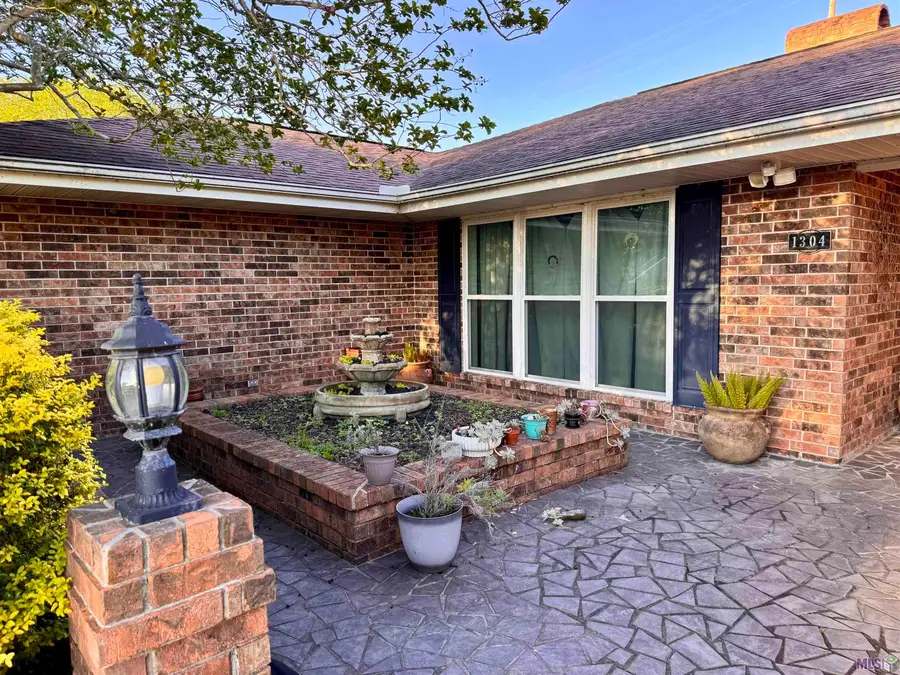 1304 Walnut Dr, Morgan City, LA 70380 - #3