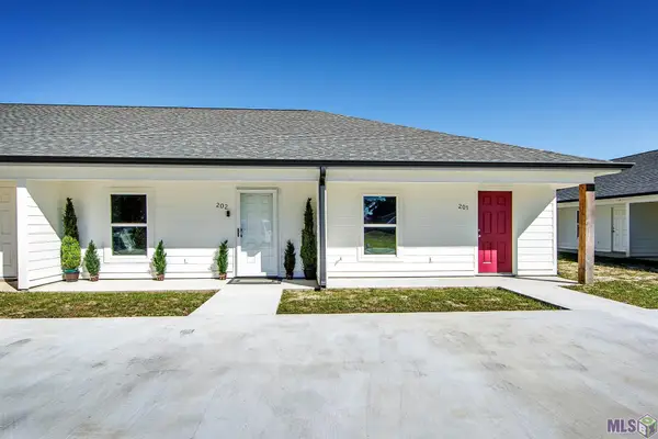 1300 Lafourche Drive #302, Thibodaux, LA 70301