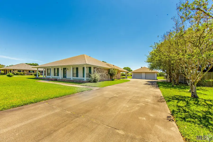 119 Norwich Dr, Houma, LA 70360 - #2