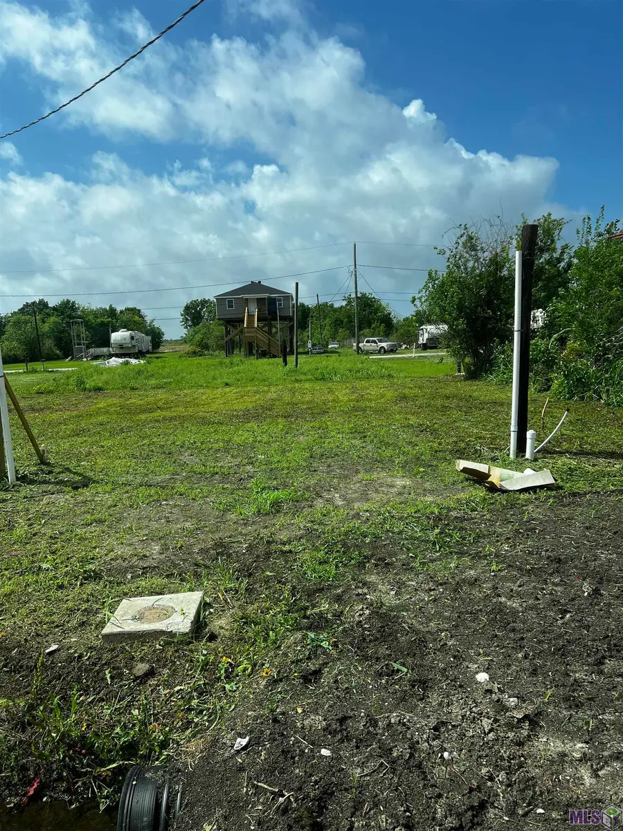 621 Clinton St, Chauvin, LA 70344 - #2