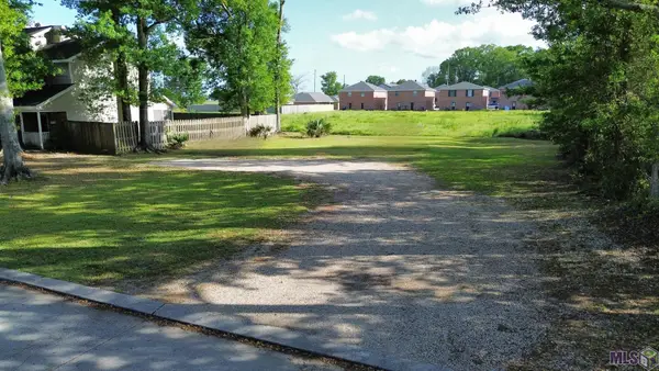 109&111 Wolfe Street, Thibodaux, LA 70301