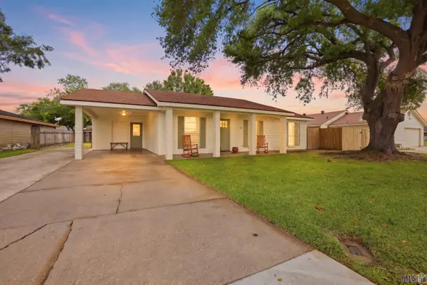 202 Hebert St, Berwick, LA 70342