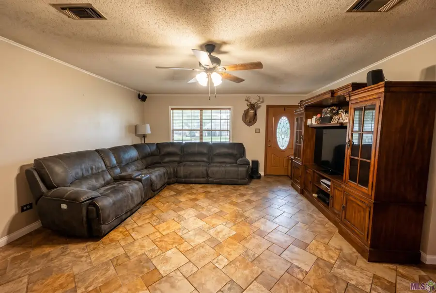 127 Oakview Dr, Houma, LA 70364 - #2