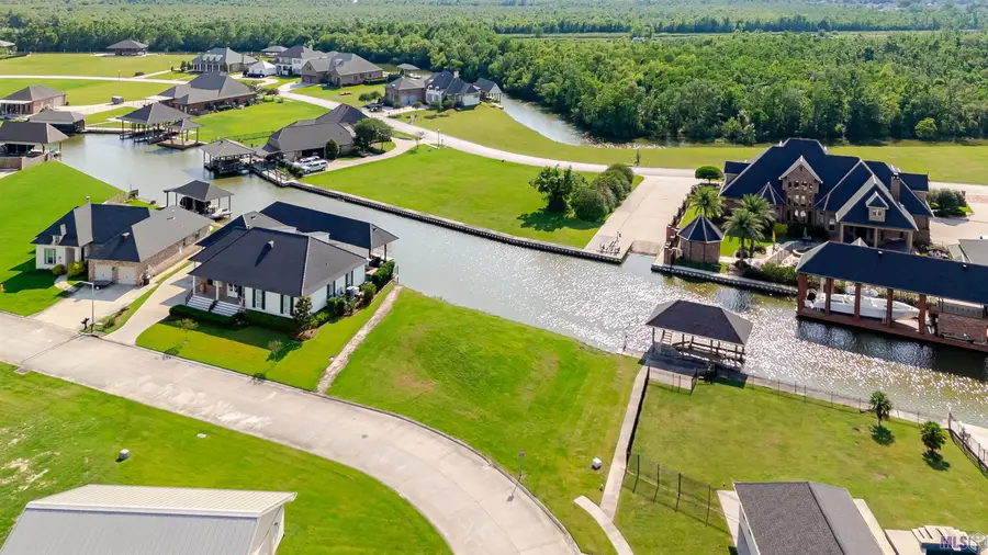 314 Tigerlily Dr, Houma, LA 70360 - #2