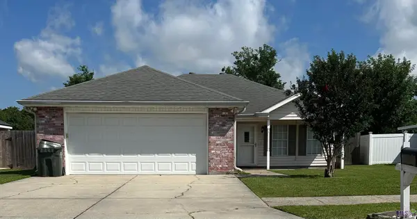 421 Cavaness Dr, Houma, LA 70364