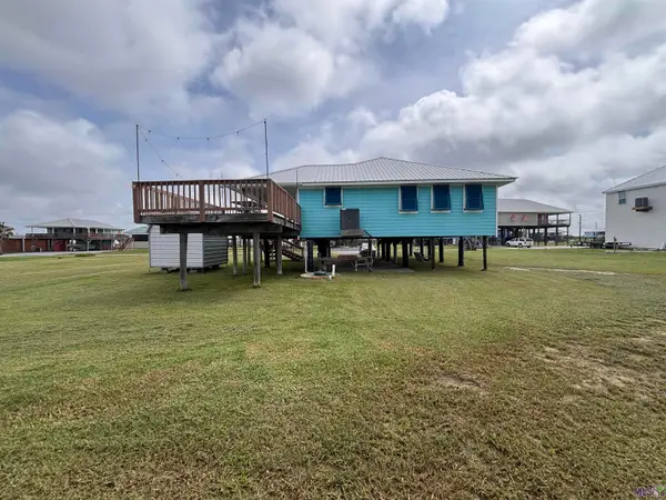 121 Peach, Grand Isle, LA 70358