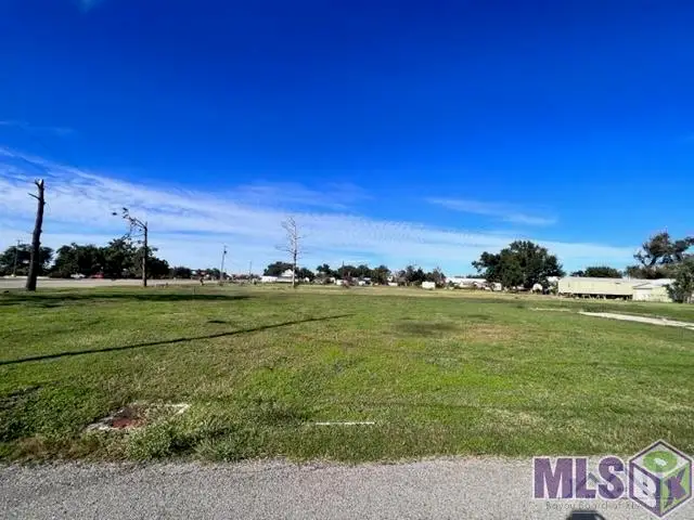 2126 South Alex Plaisance Boulevard, Golden Meadow, LA 70357 - #3