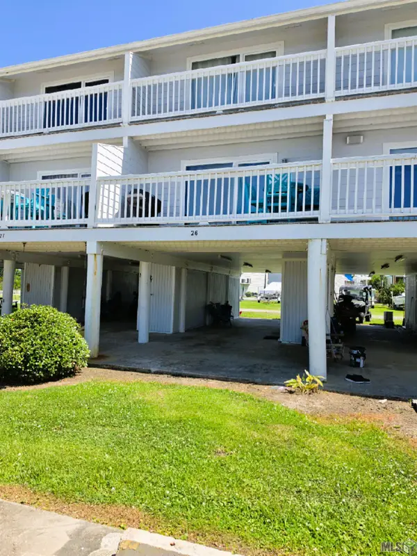 411 Admiral Craik Dr #26, Grand Isle, LA 70358
