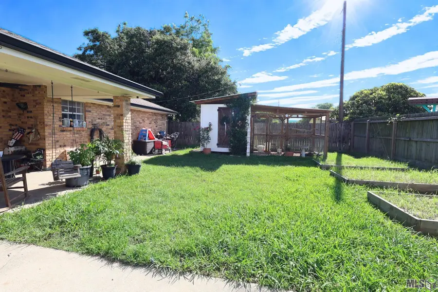 309 Fairmont Dr, Houma, LA 70360 - #3