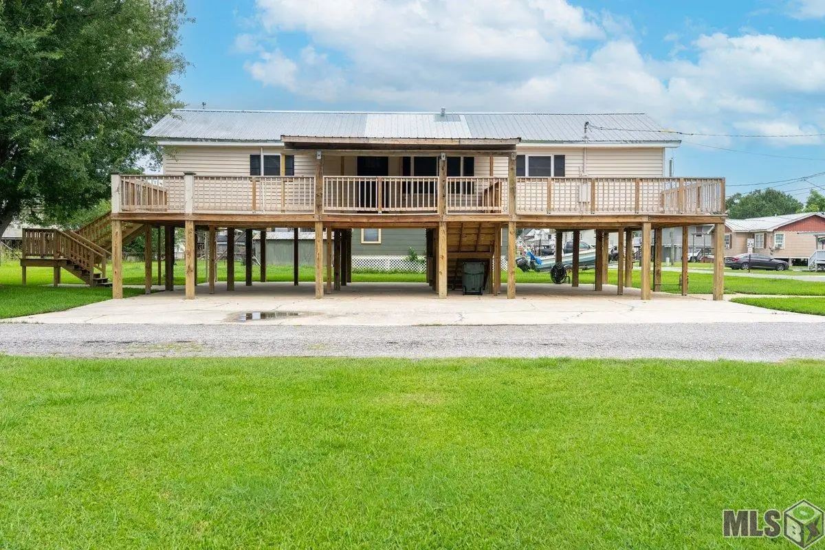208 Lynn St, Chauvin, LA 70344 - #1