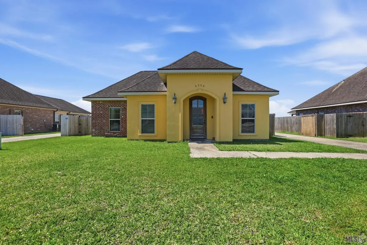 2302 Parish Rd, Thibodaux, LA 70301 - #1