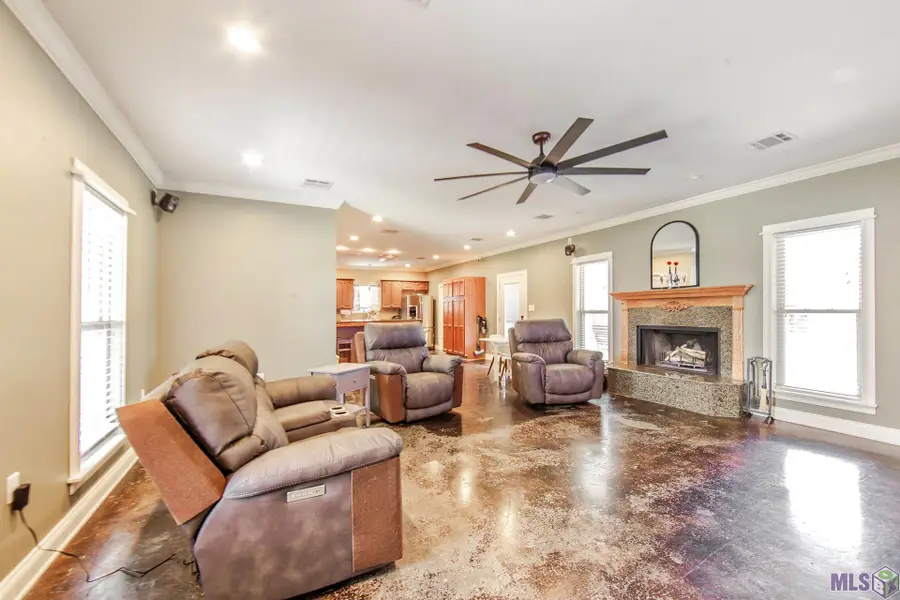530 Sugar Plum Street, Houma, LA 70364 - #3