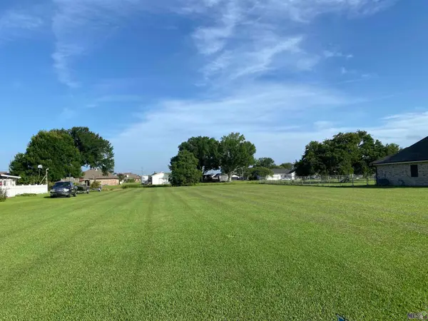 212 Jeff Dr, Houma, LA 70343