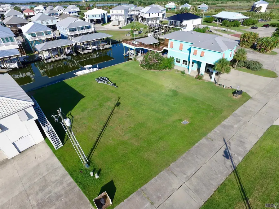 2004 Sarah Ln, Grand Isle, LA 70358 - #2