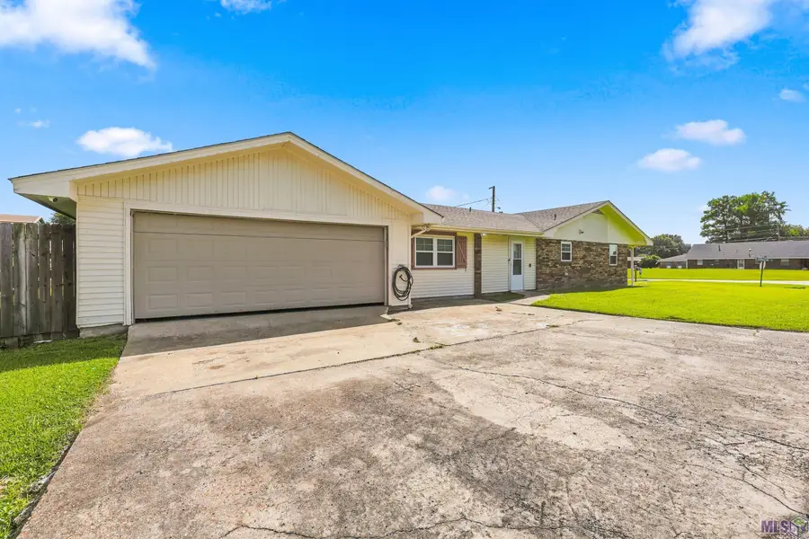 1152 West Camellia Drive, Thibodaux, LA 70301 - #3