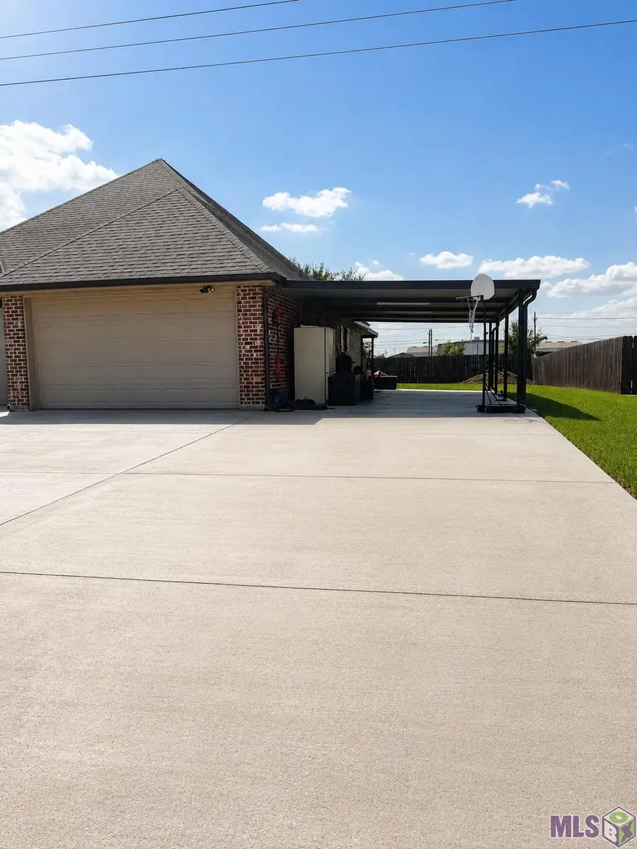 153 Belle Isle Dr, Thibodaux, LA 70301 - #2