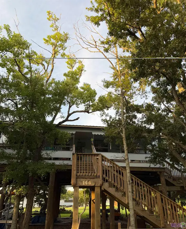 136 NE Cott Lane, Grand Isle, LA 70358