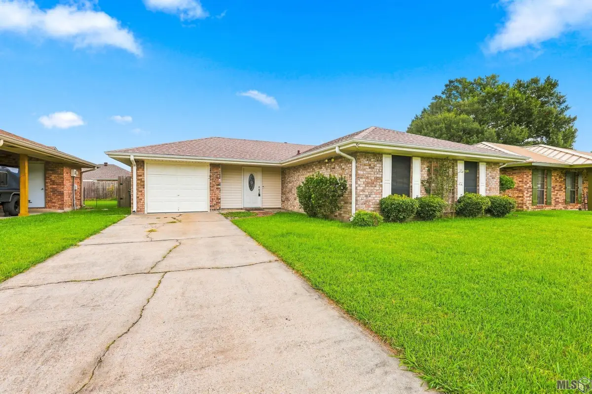 305 Louis Dr, Houma, LA 70364 - #1