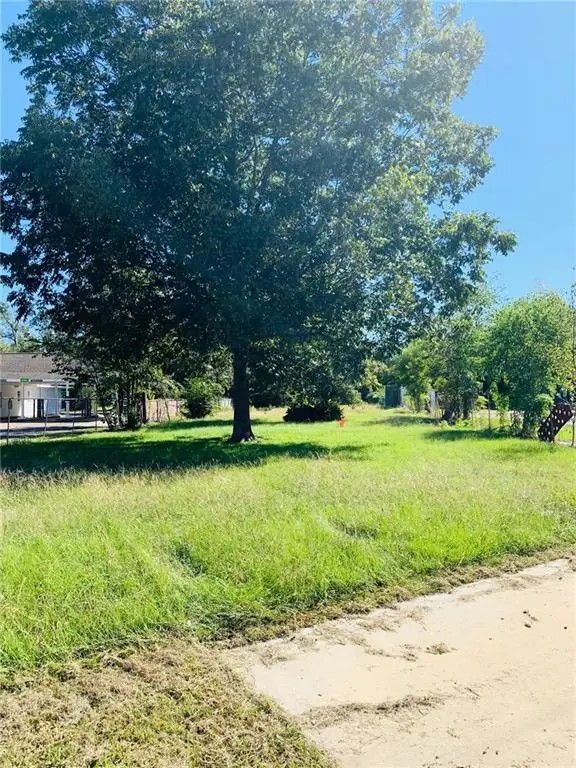 401 Tunica Drive, Marksville, LA 71351 - #1