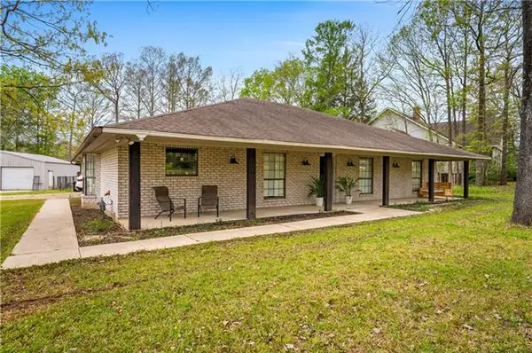 1240 Lake Drive, Woodworth, LA 71485