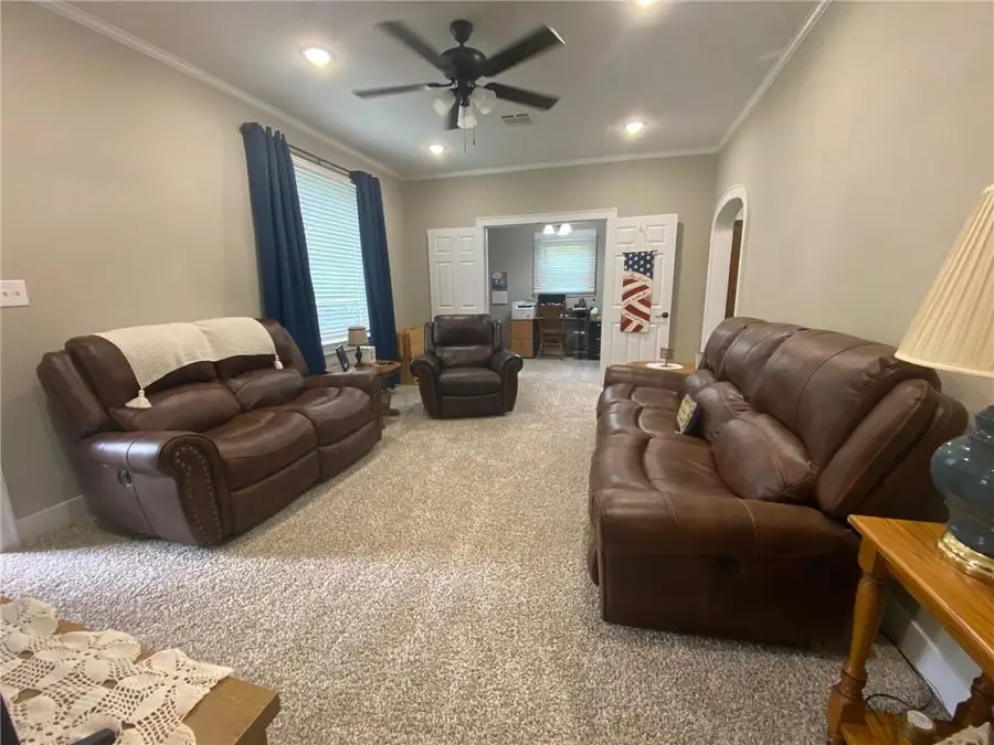 307 Carpenter Street, Jena, LA 71342 - Image #2