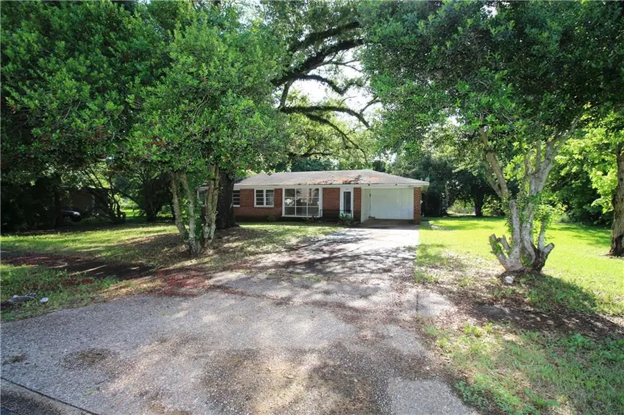 304 S Louisiana Avenue, Bunkie, LA 71322 - Image #2