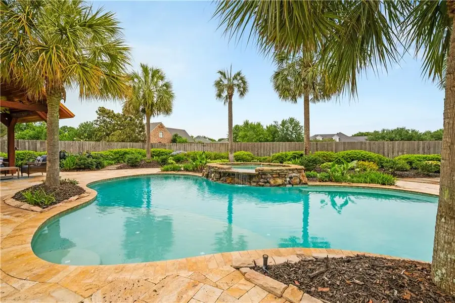 6400 Genevieve Drive, Alexandria, LA 71301 - Image #2