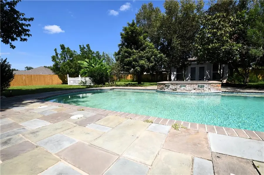 6313 Tennyson Oaks Lane, Alexandria, LA 71301 - Image #2