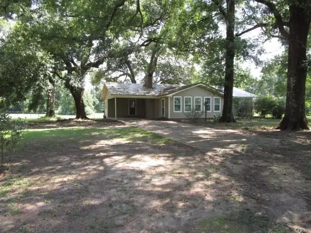 172 Lester Road, Oakdale, LA 71433 - Image #1