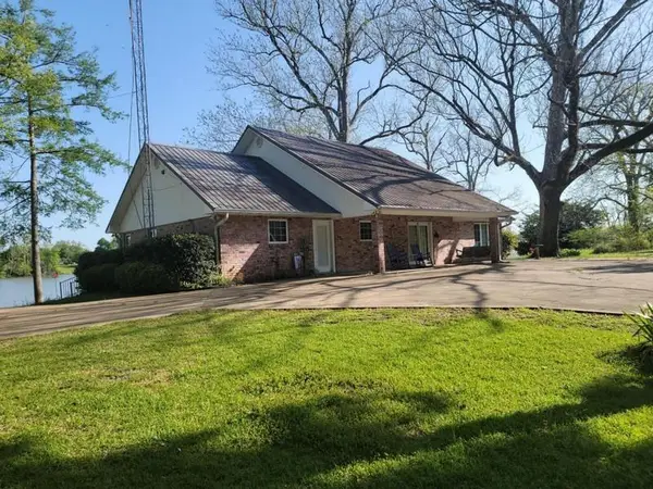 3199 Parhams Road, Jonesville, LA 71343