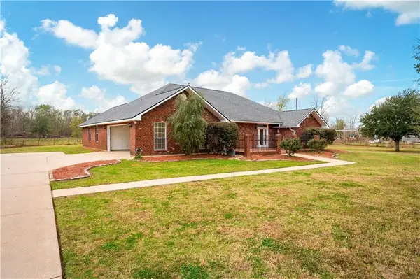 209 Sunshine Drive, Alexandria, LA 71303