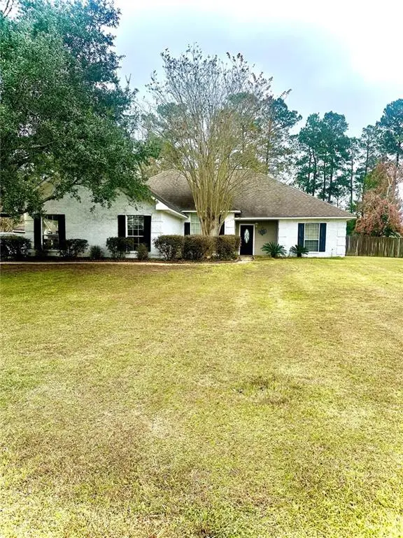 112 Oak Run Trail Road, Ball, LA 71405