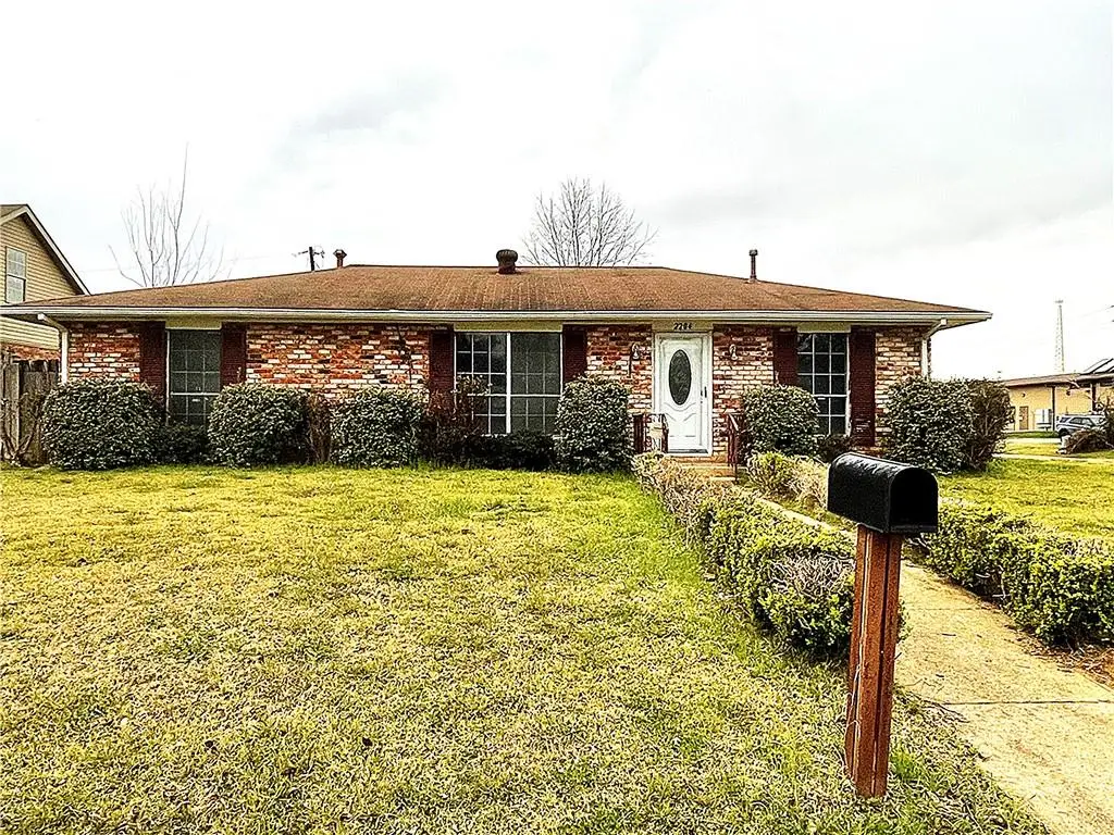 2204 Greenway Drive, Alexandria, LA 71301 - #1