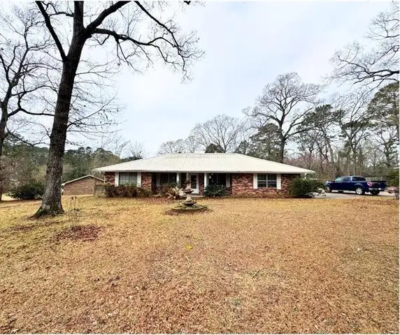 608 Ates Road, Pineville, LA 71360