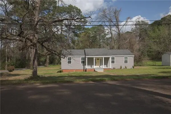 27 Baywood Drive, Pineville, LA 71360